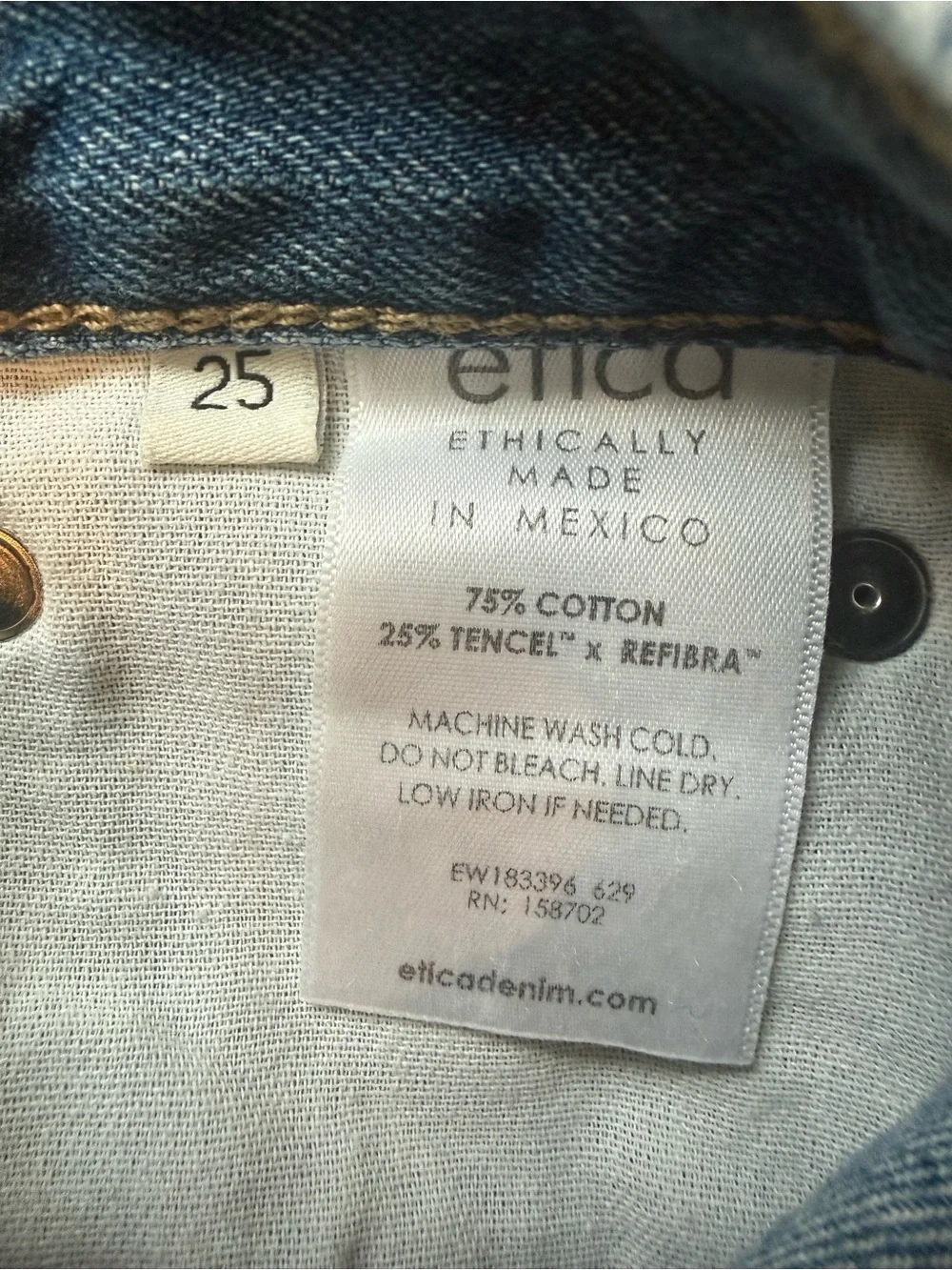 Ética Narin Relaxed Distressed Denim Bermuda Shorts Size 25